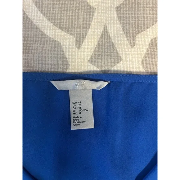 H&M Size 12 Royal Blue Solid V-Neck 3/4 Bell Sleeve Blouse Bright Colorful Work - Picture 2 of 6